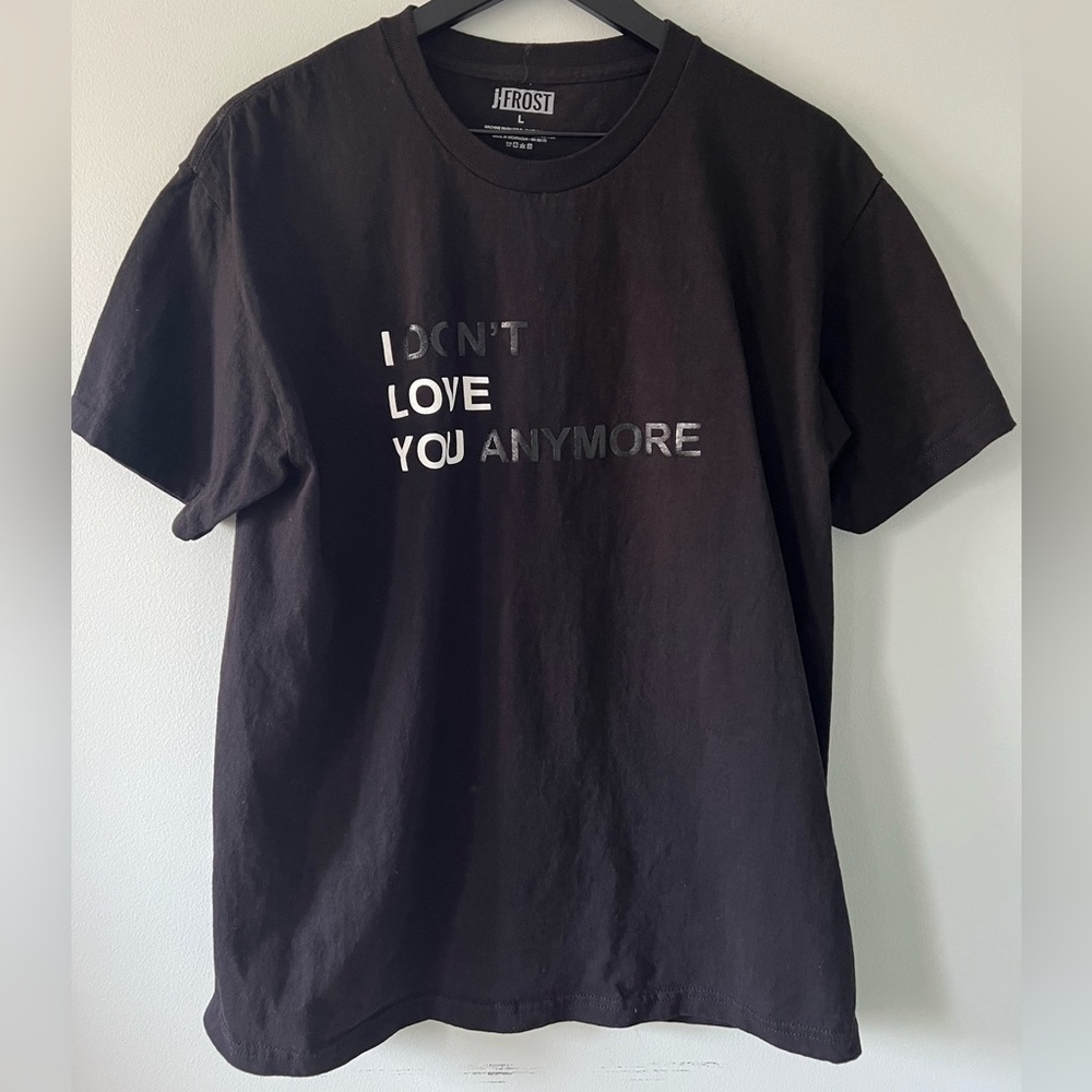Men’s black tshirt size Large